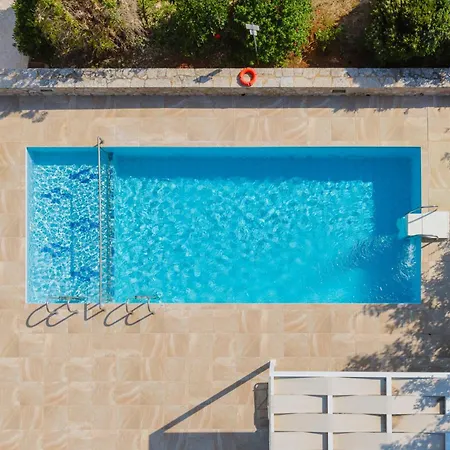 Danna - Private Pool, Playground & Sea Views Rethymno