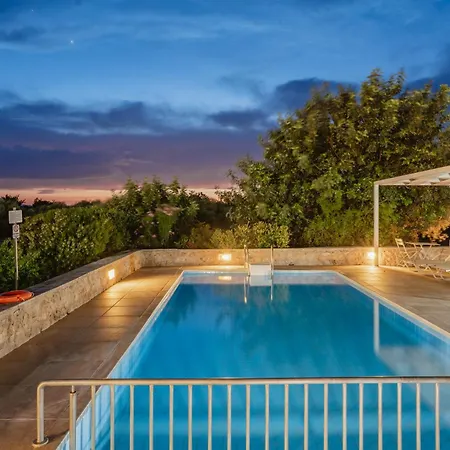 Danna - Private Pool, Playground & Sea Views Villa *