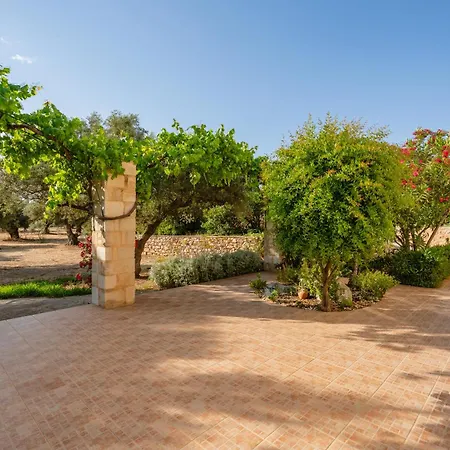 Villa Danna - Private Pool, Playground & Sea Views *