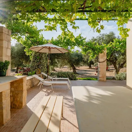 Villa Danna - Private Pool, Playground & Sea Views *