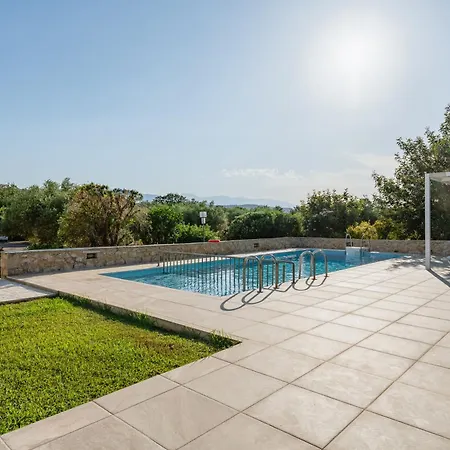 Villa Danna - Private Pool, Playground & Sea Views *