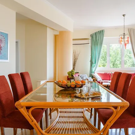 Villa Danna - Private Pool, Playground & Sea Views