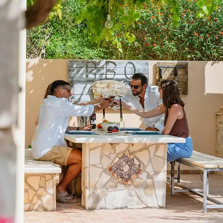 Villa Danna - Private Pool, Playground & Sea Views Rethymno