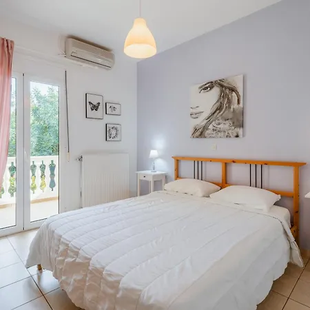 Danna - Private Pool, Playground & Sea Views